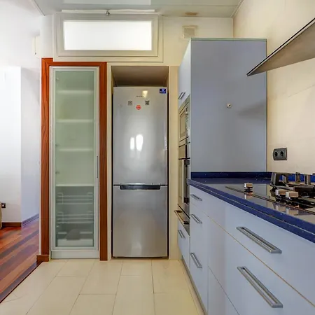 Ollie By Hello Homes Sitges